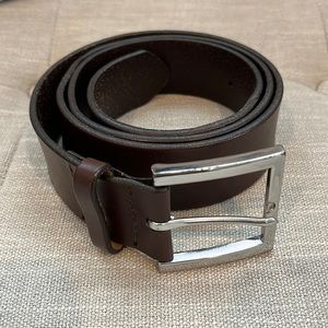 Banana Republic - Men’s brown leather belt (34”)